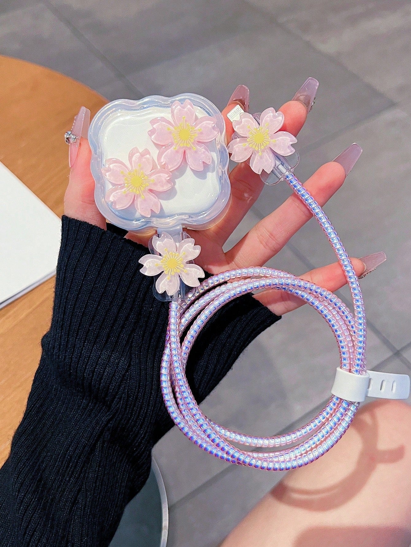 iOS 3Pin 20W - Pink Floral Cable Protector