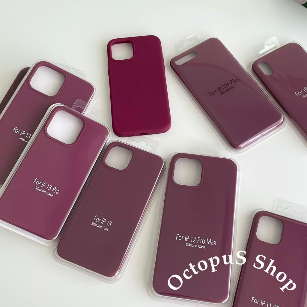 iPhone 17 - Silicone Case (Burgundy)