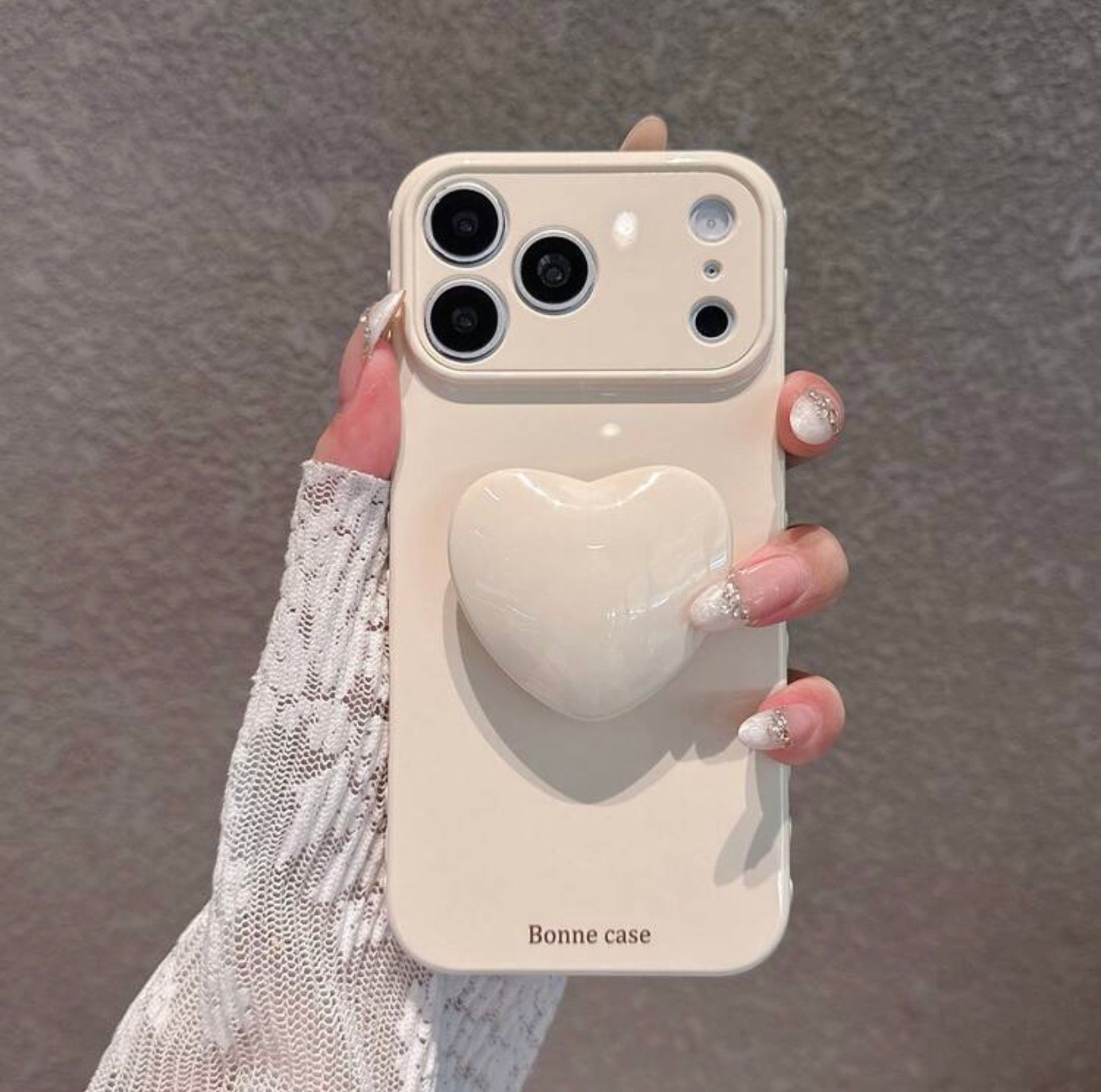 iPhone 13/14 - Heart Stand Case (Wide Window)