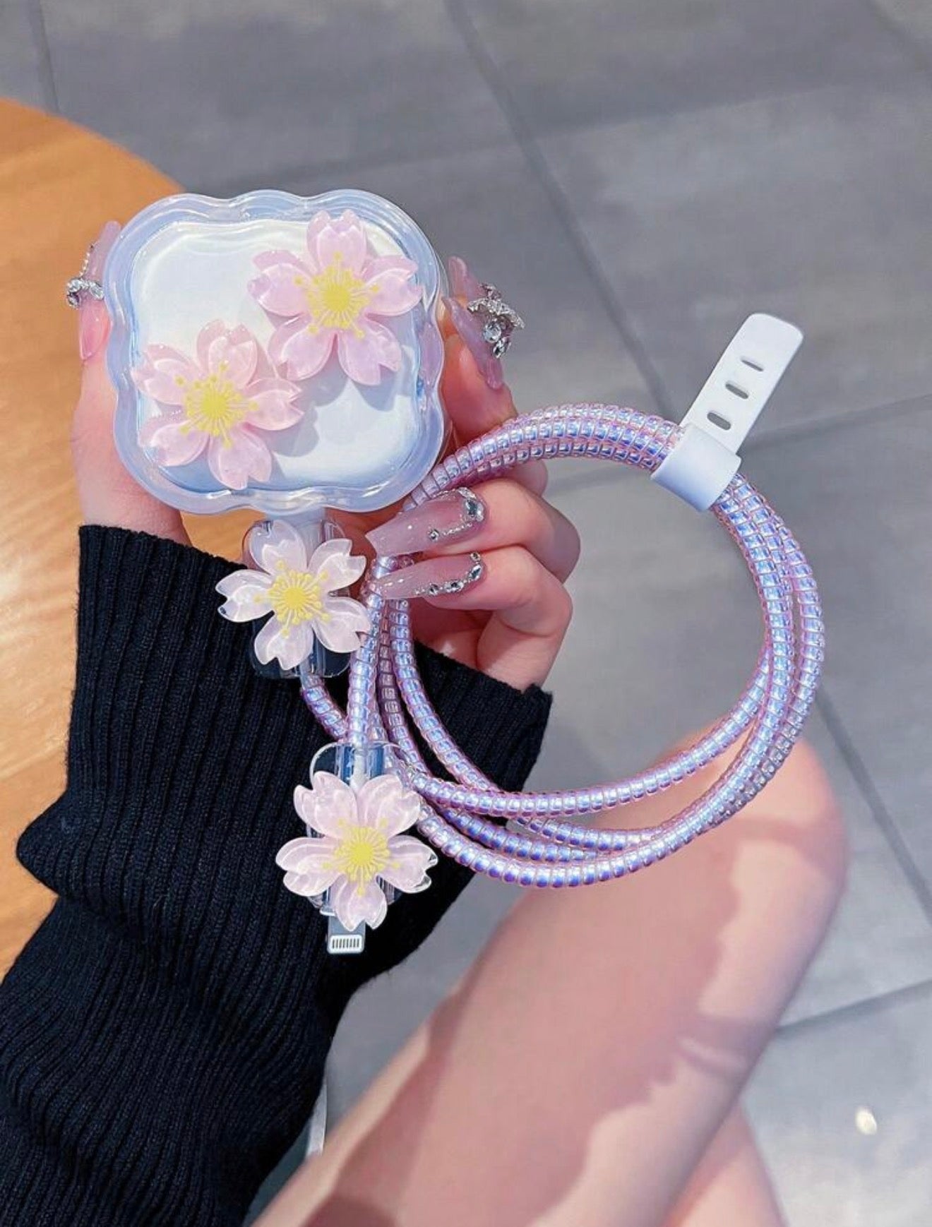 iOS 3Pin 20W - Pink Floral Cable Protector