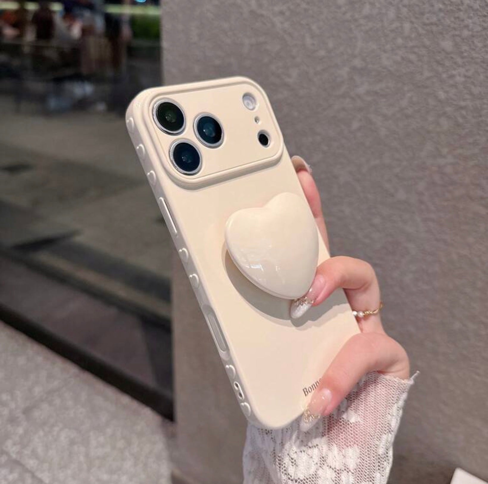 iPhone 13/14 - Heart Stand Case (Wide Window)