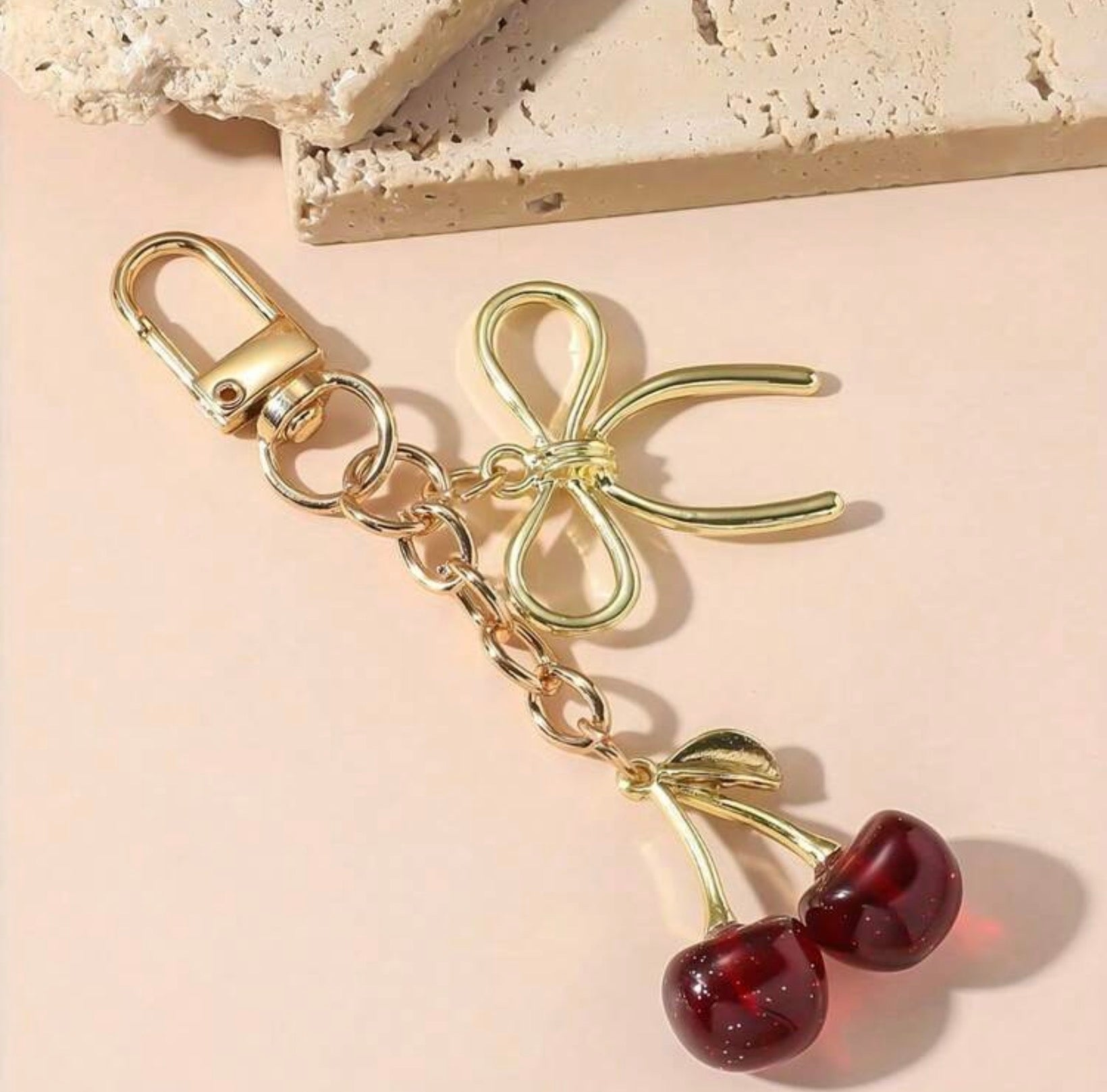 Keychain D-8, Cherry Charm