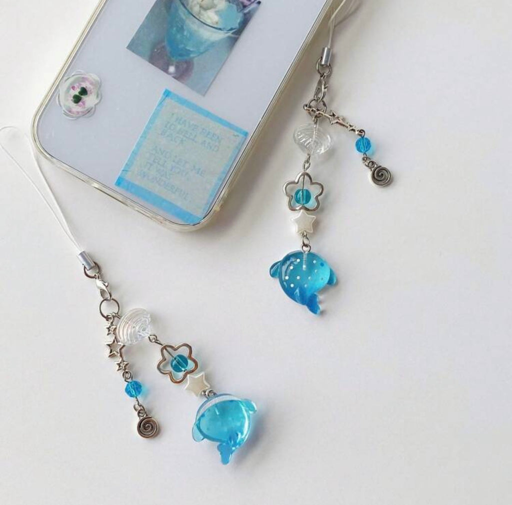 Keychain D-15, Whale Charm