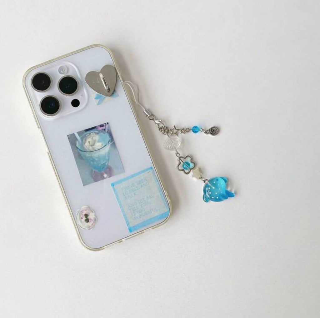 Keychain D-15, Whale Charm