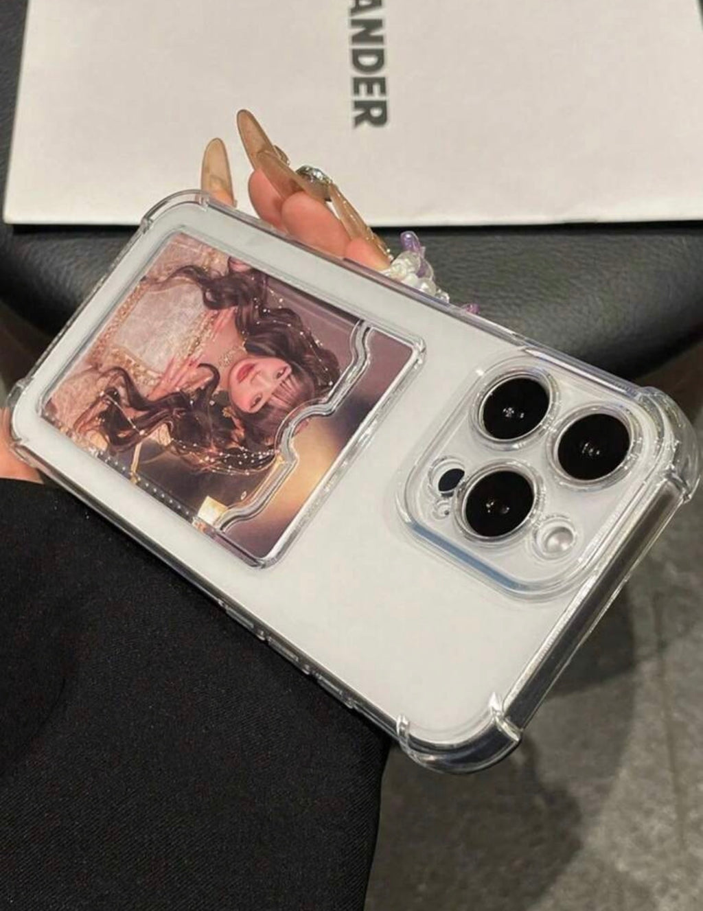 iPhone 17 - Slot Case