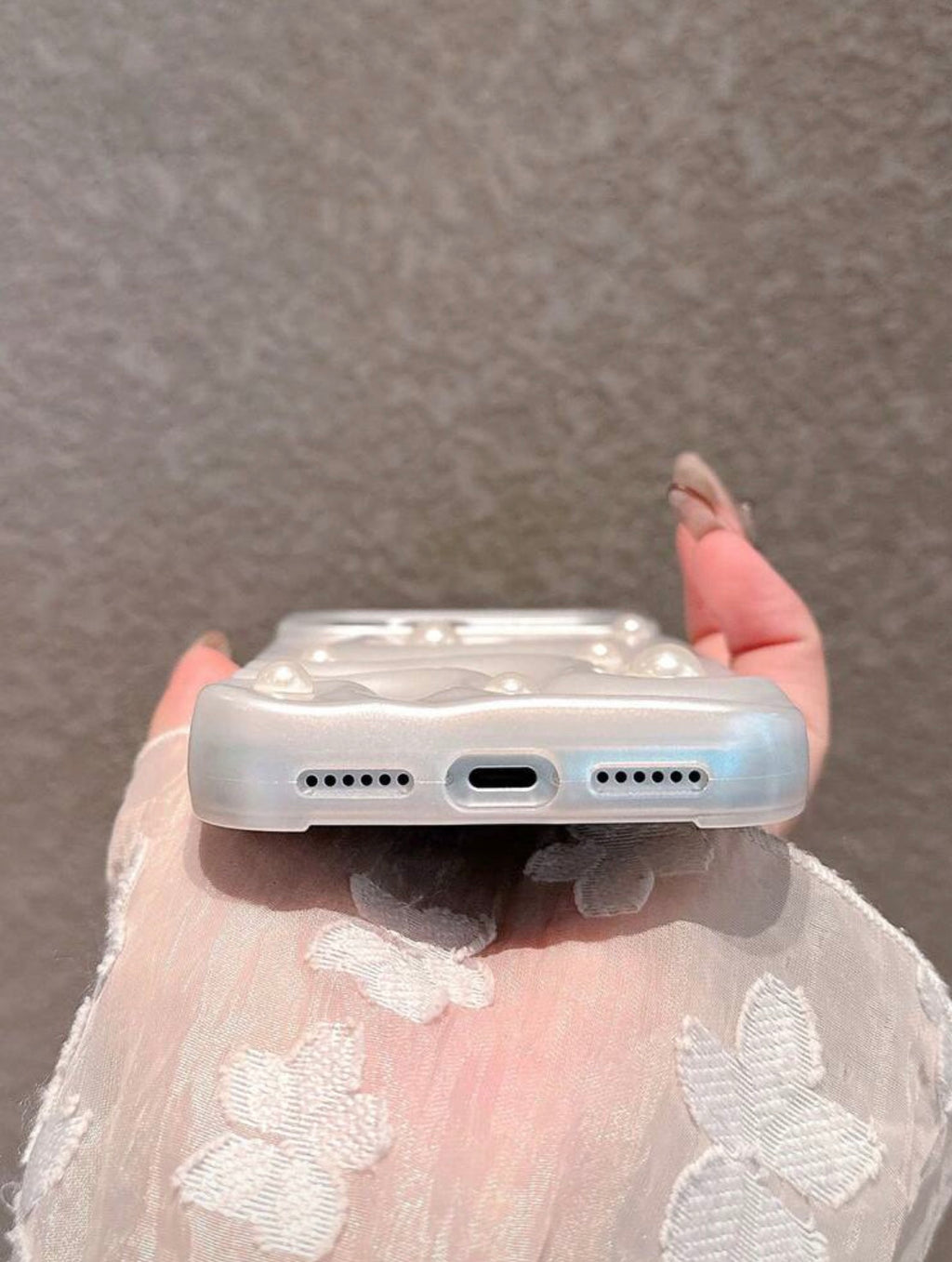 iPhone 16Plus - 3D Pearl Wavy Case