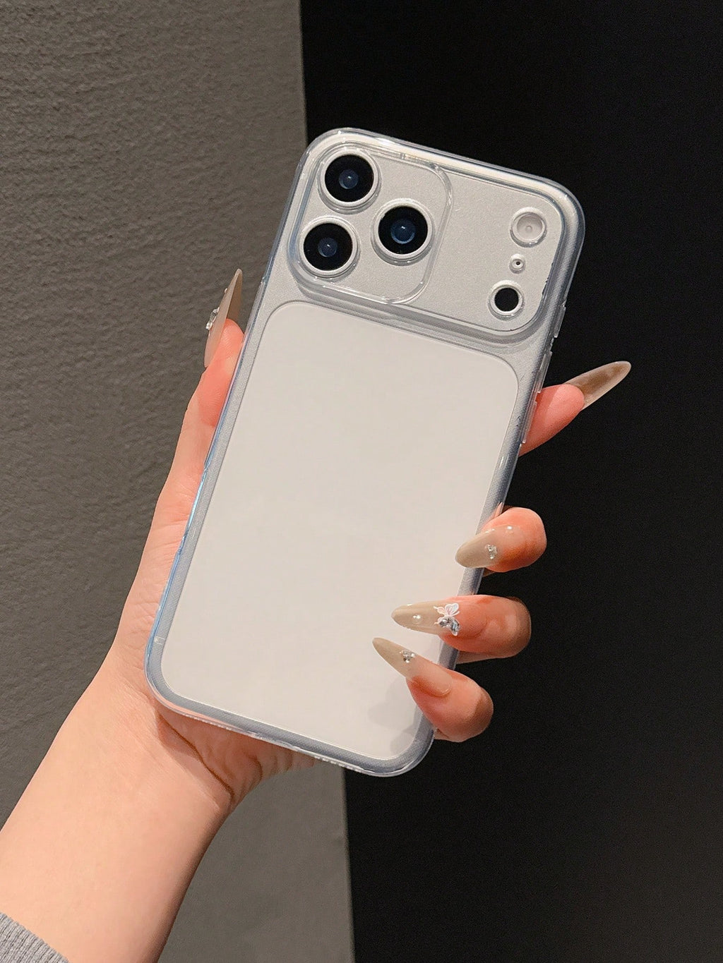 iPhone 17Promax/ 18Promax - Transparent Glitter Case